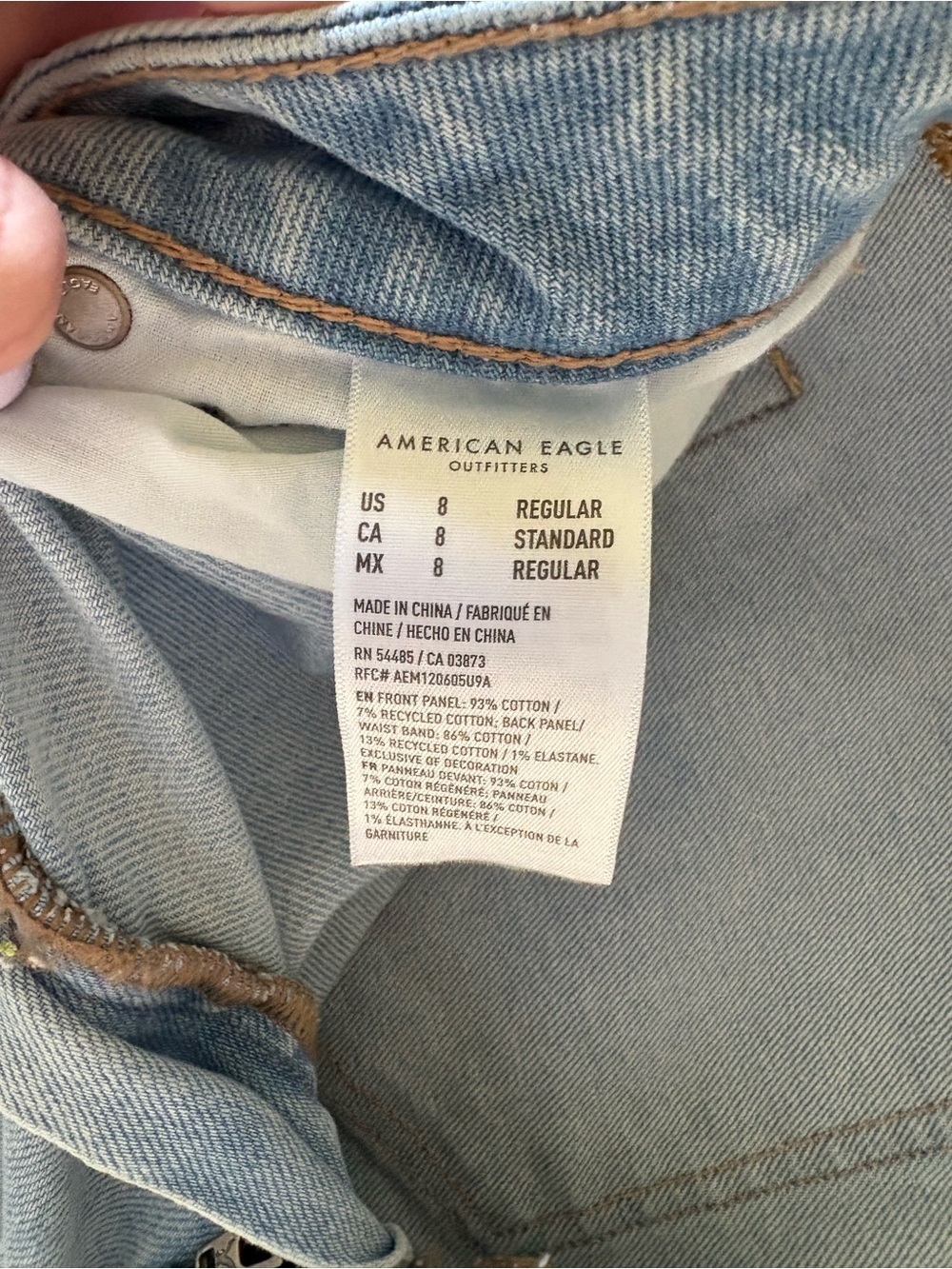 American Eagle Outfitters Light Wash Straight Leg Jeans - Picture 6 of 6